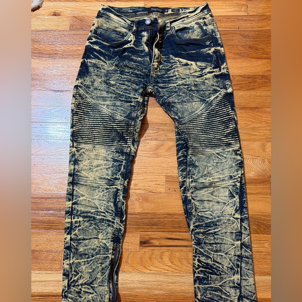 Men’s distressed track 23 jeans size 32/32